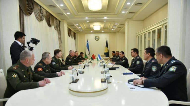 В Узбекистан приехал высокопоставленный белорусский военный