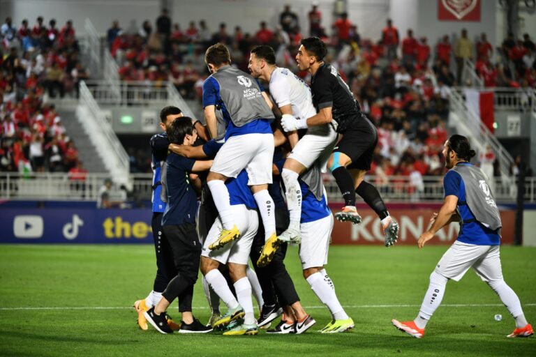 Футбольная сборная Узбекистана вышла в финал Кубка Азии