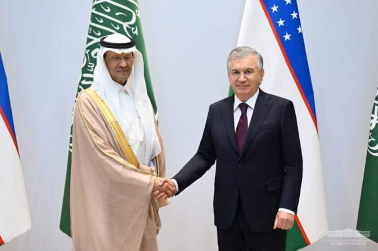 Узбекистан и Саудовская Аравия подписали соглашения на $18 млрд в ходе инвестиционного форума