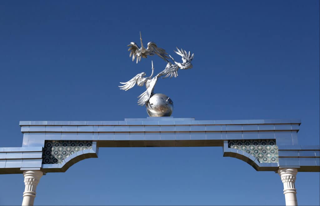 Haftaning muhim voqealari: Eron prezidentining vafoti, Haj mavsumining boshlanishi, BYD va Kia yangiliklari, dollarning tushishi