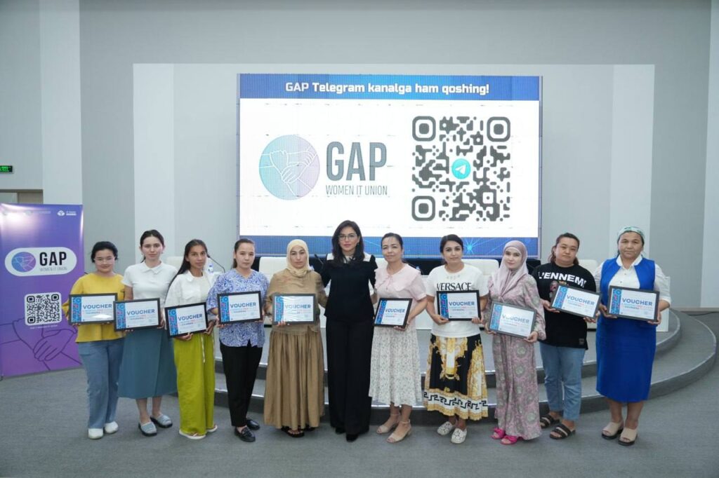 «Gap»ga yig‘ilgan xotin-qizlar IT-sohasidagi imkoniyatlarni muhokama qilishdi