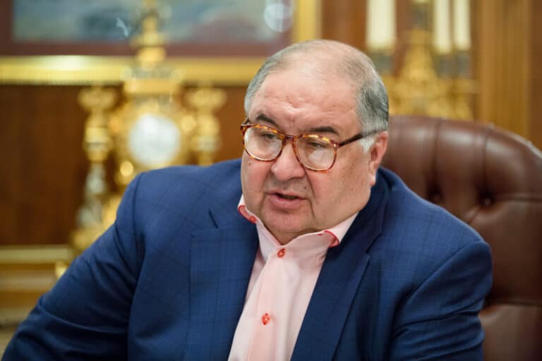 Alisher Usmanov in the race for FIE leadership