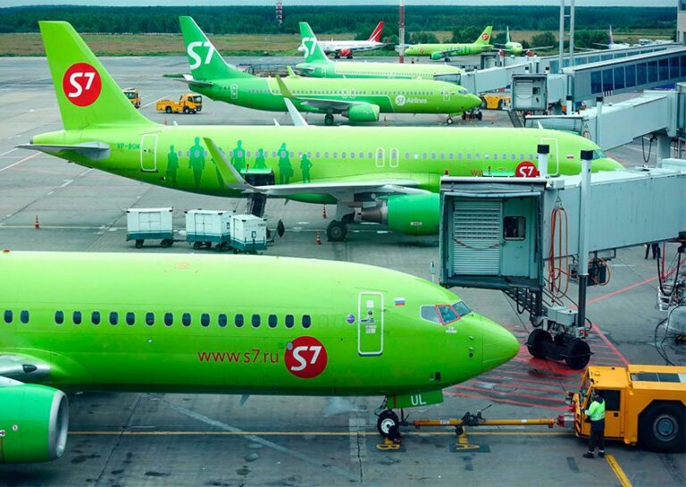 Farg‘ona aeroportida S7 Airlines samolyotining qo‘nish moslamasi shikastlandi