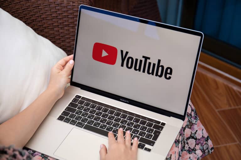 Доход YouTube от рекламы вырос на 12%