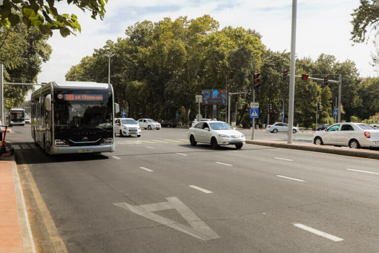 В Ташкенте появятся еще 18 км выделенных полос для автобусов