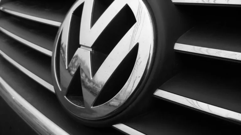 Volkswagen продал завод в Китае из-за правозащитников