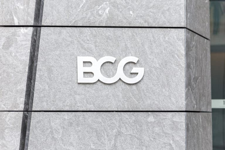 BCG разработает стратегию по развитию узбекского автопрома