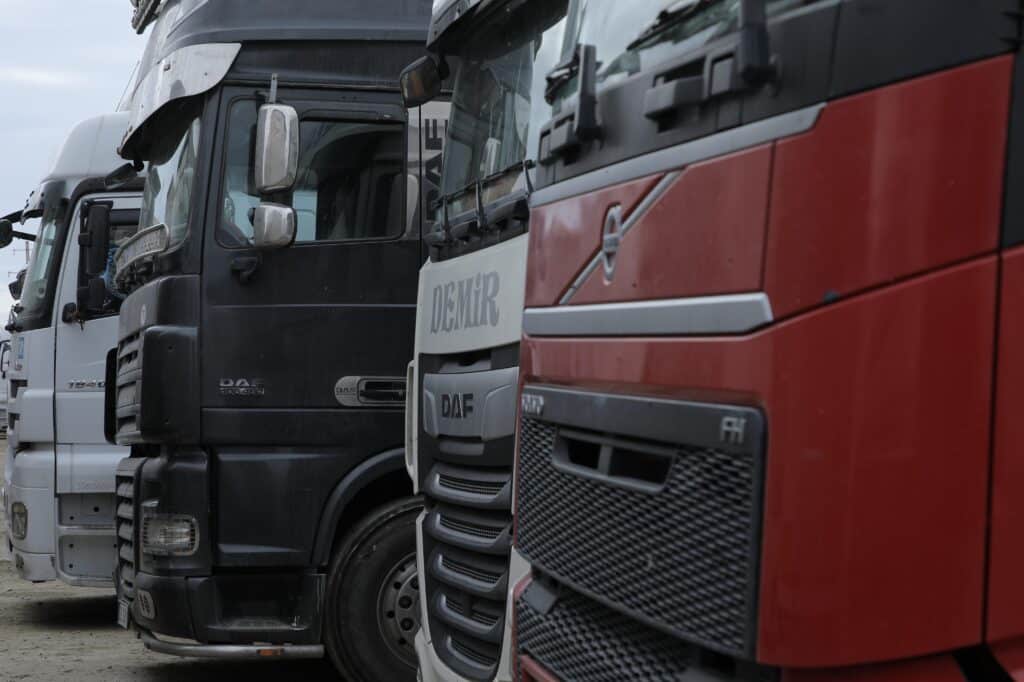 Eron orqali xalqaro yuk tashuvlarida yig‘imlar kamaytirildi