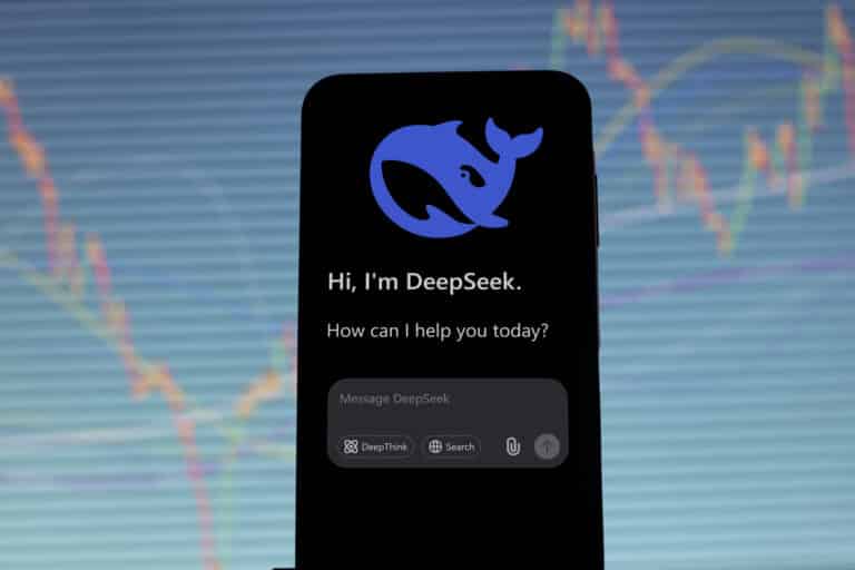 Пользователи испытывают трудности при регистрации в чат-боте DeepSeek