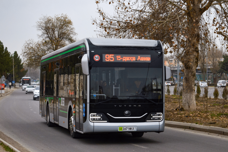 Toshkent avtobuslarida naqd pul bergan yo‘lovchilar jarimaga tortiladimi