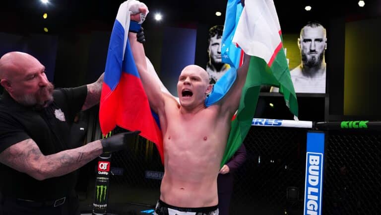 Узбекистанец Богдан Гуськов задушил своего соперника на UFC 311