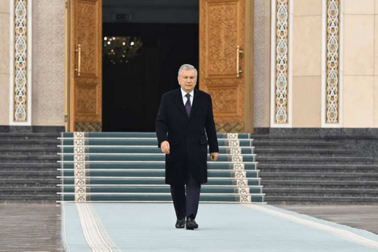 Shavkat Mirziyoyev Malayziyaga jo'nab ketdi