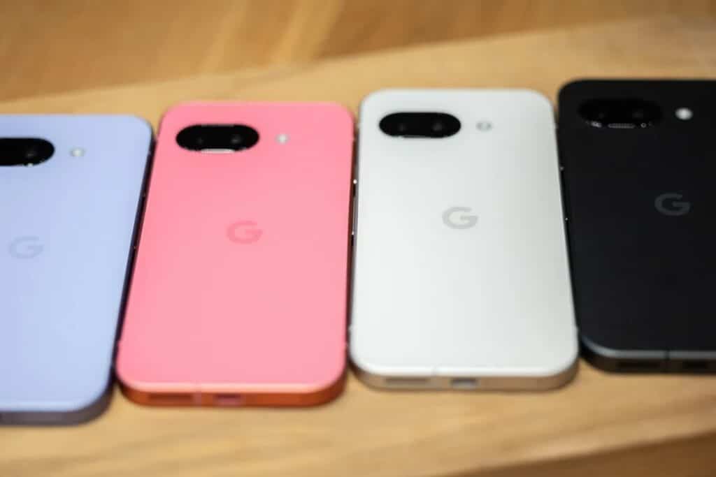 Google iPhone 16e’dan bir hafta o‘tib $499lik Pixel 9a’ni taqdim etdi / Foto: Bloomberg