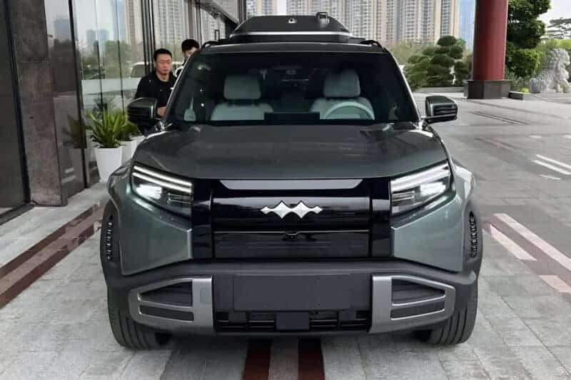 BYD oʻzining Leopard 3 (Fang Cheng Bao Bao 3) elektromobilini taqdim etdi / Foto: Carnewschina