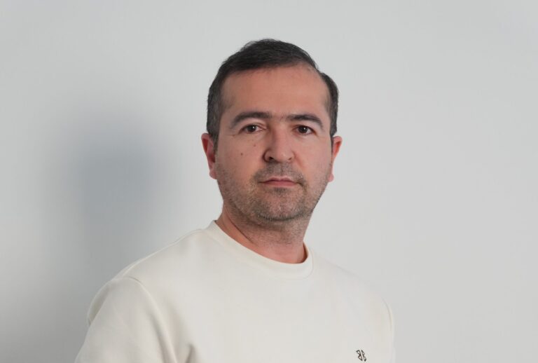 «Наша миссия — демократизировать инвестиции»: интервью с основателем Jett Толибжоном Мирзакуловым