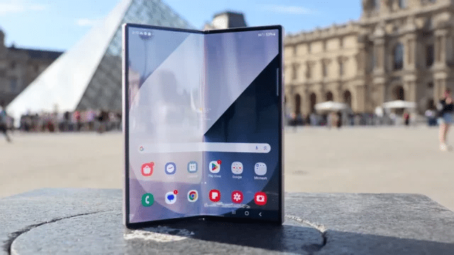 Samsung Galaxy Z Fold 7 va Tri-Fold