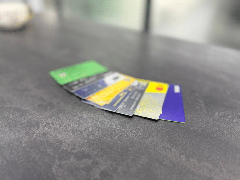 O‘zbekistonda bank kartalari soni 11 foizga oshdi