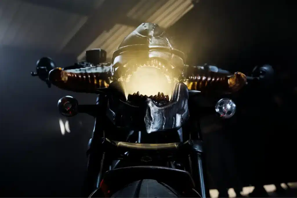 Мотоцикл Harley Davidson в стиле Doom