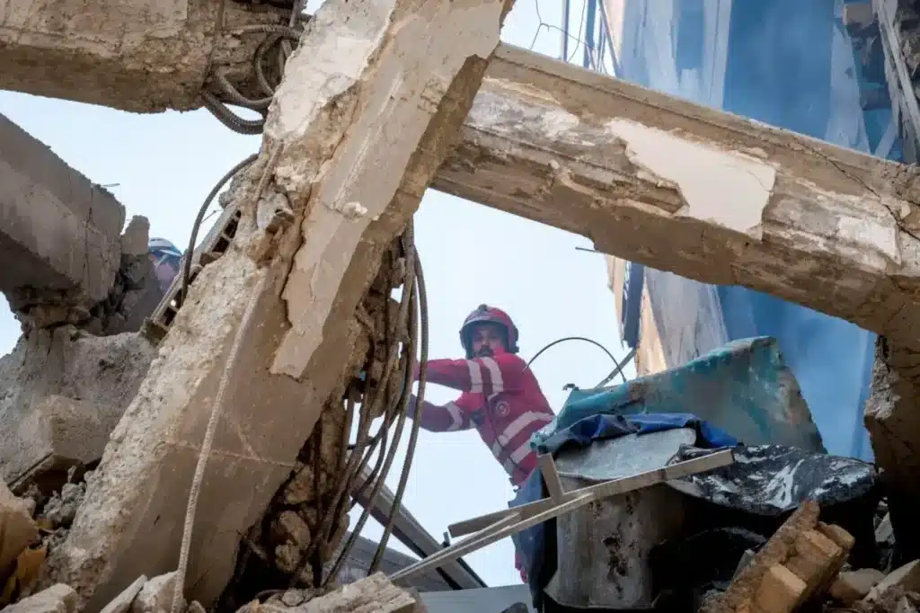 Eron – Isroil mojarosining beshinchi kuni: Diplomatik muzokaralar va harbiy qarama-qarshilik keskinlashuvi