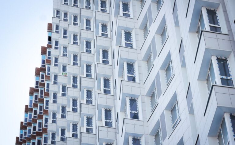 Real Estate Purchases in Uzbekistan May Shift to Cashless Payments