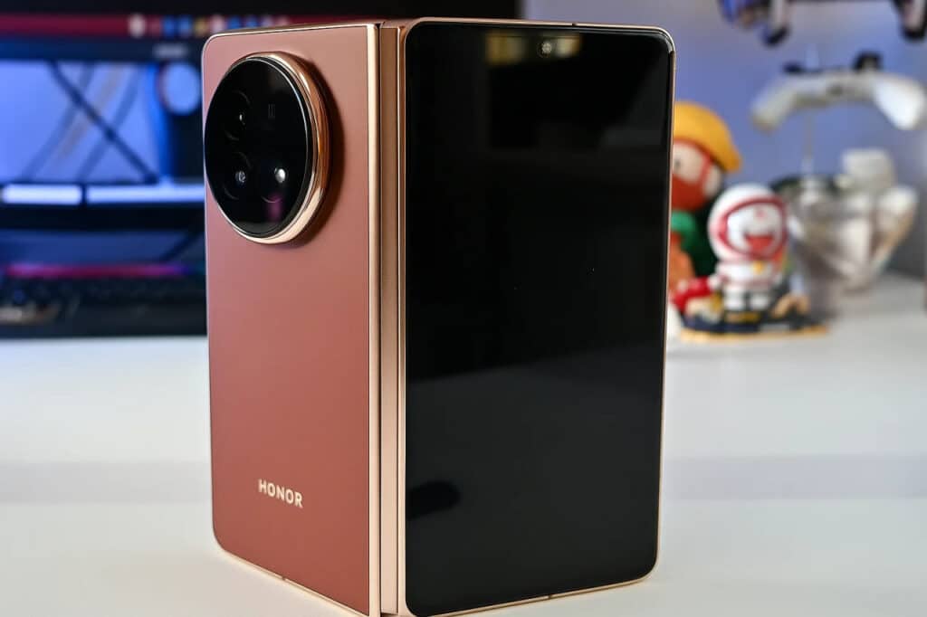 Honor Magic V5 ochilmasidan oldin ko‘rsatildi / Rasm Sora SI yordamida sayqallangan / Manba: GSMArena