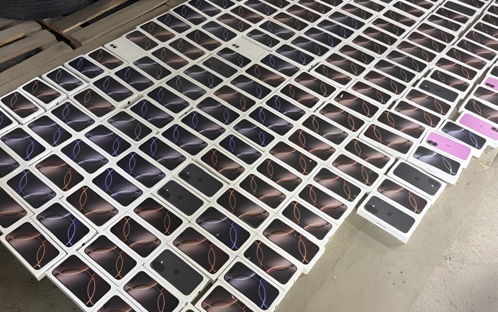 Контрабандные iPhone