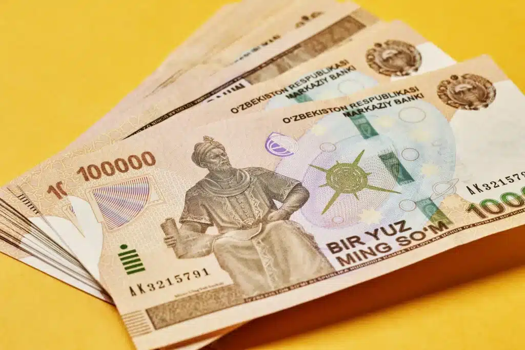 Uzbek soum banknotes, 100,000 soum bills