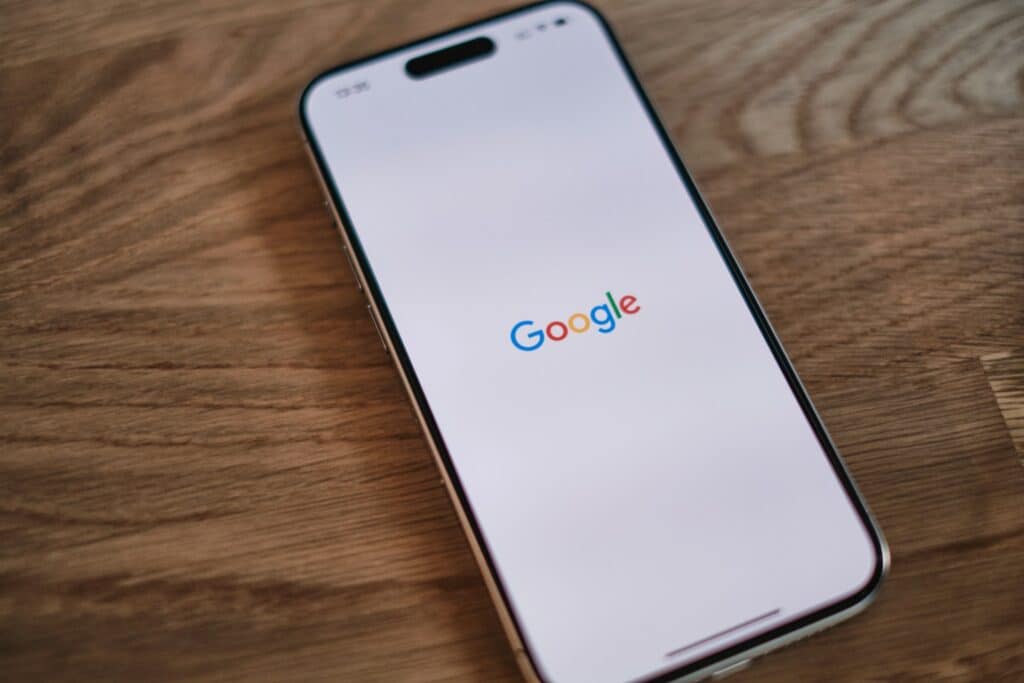 Google на смартфоне