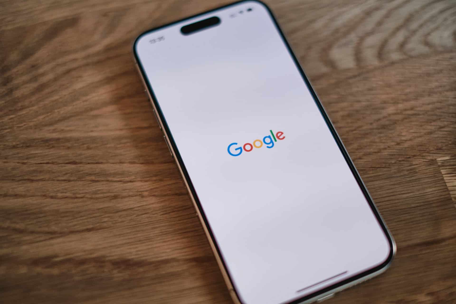 Google на смартфоне