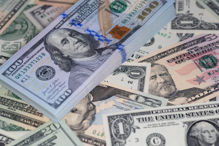 30-oktabr uchun valyuta kurslari e’lon qilindi