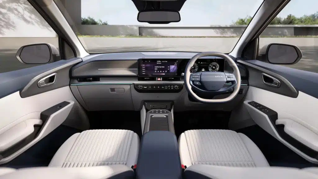 Kia Carens Clavis EV интерьер
