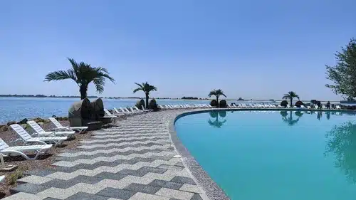 Зона отдыха Viva Lake Resort на Ташморе