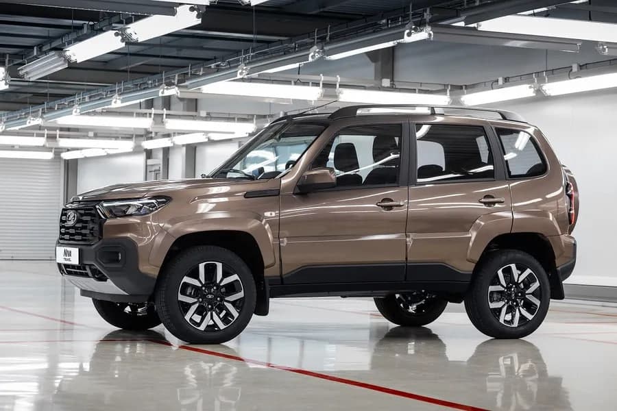 Lada 17 ming dollardan boshlanadigan yangi krossoverni taqdim etadi. Foto: AvtoVAZ