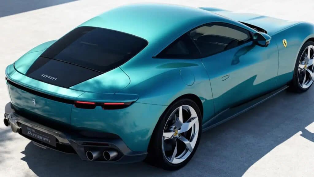 Ferrari eng arzon superkarini taqdim etdi / Foto: Ferrari