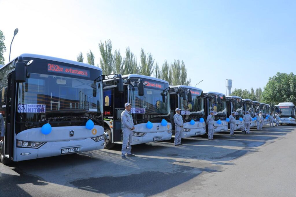 Avtobus