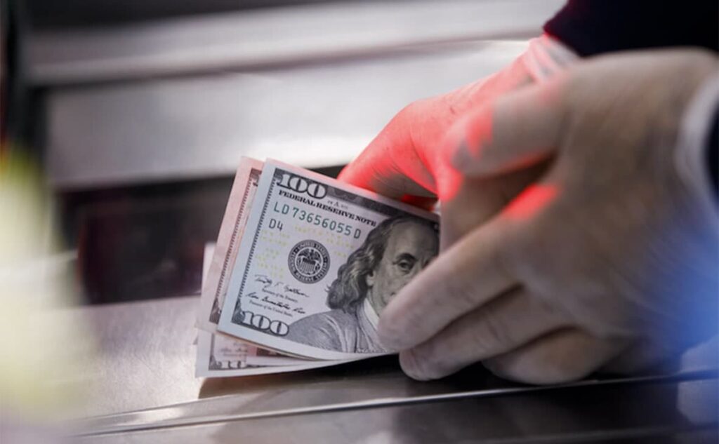 Uzbekistan’s Remittances Hit $8.2 Bn in H1 2025