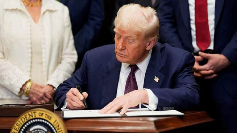 Трамп решил отменить удары по энергосистеме Ирана