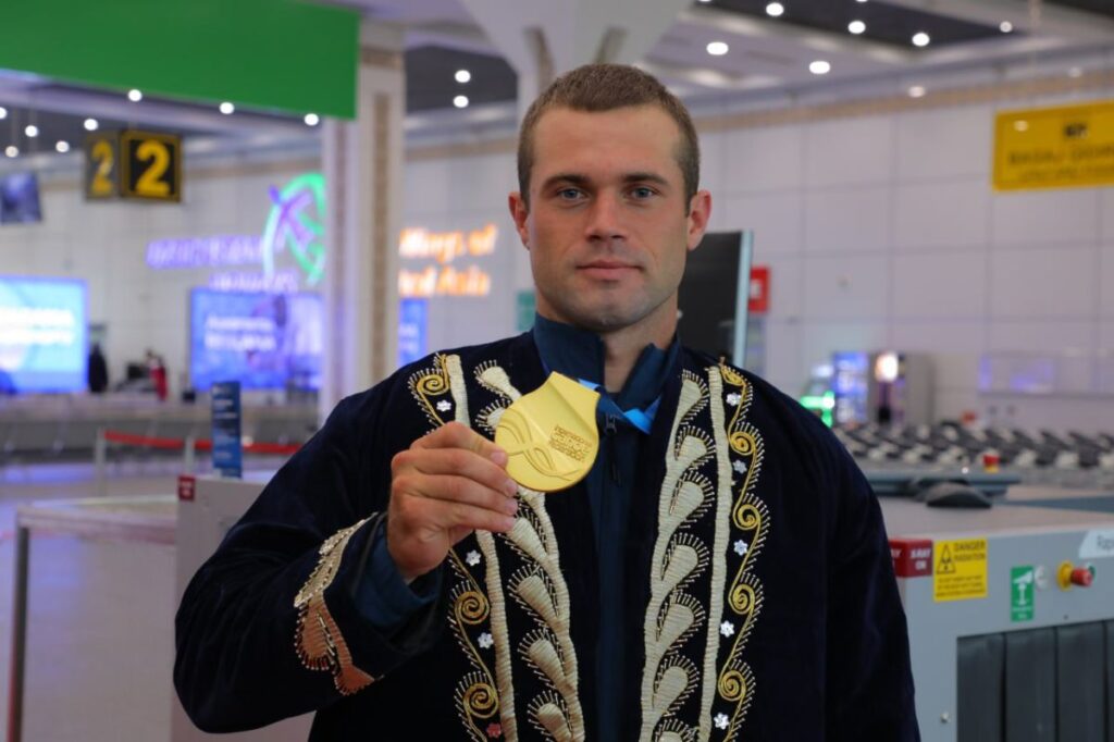 Артур Гулиев
