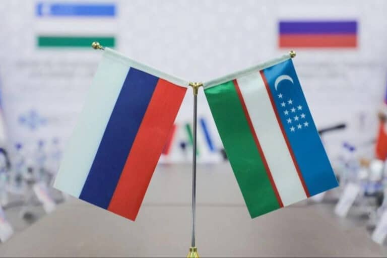 В Узбекистане хотят открыть «одно окно» для желающих работать в РФ