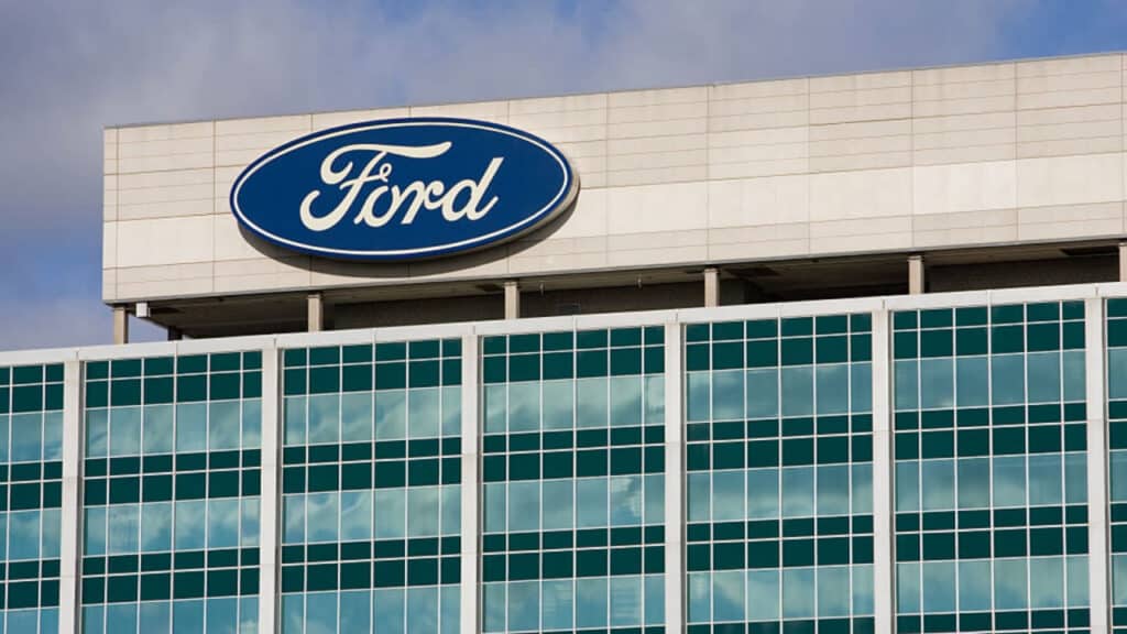 Ford AQShda 500 mingga yaqin avtomobilni qaytarib oladi