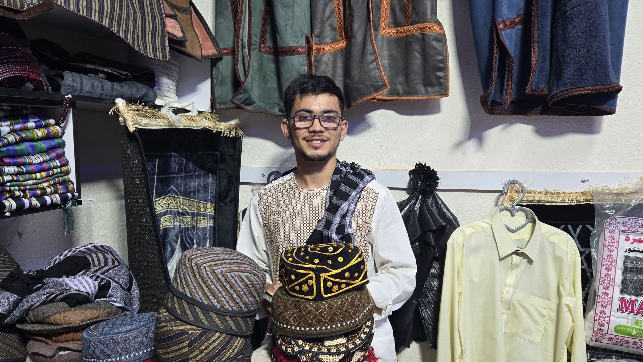 clothing and hat merchant's shop in Airitom Free Zone