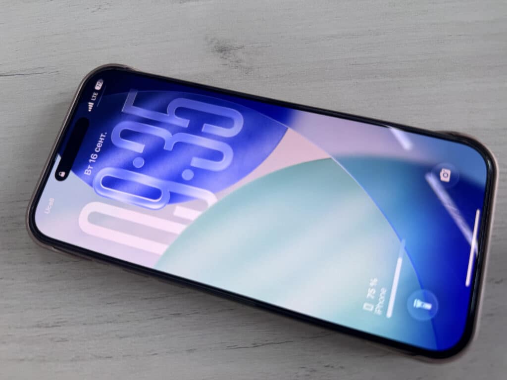 Apple iOS 26 foydalanuvchilarga taqdim etildi: yangi dizayn va imkoniyatlar