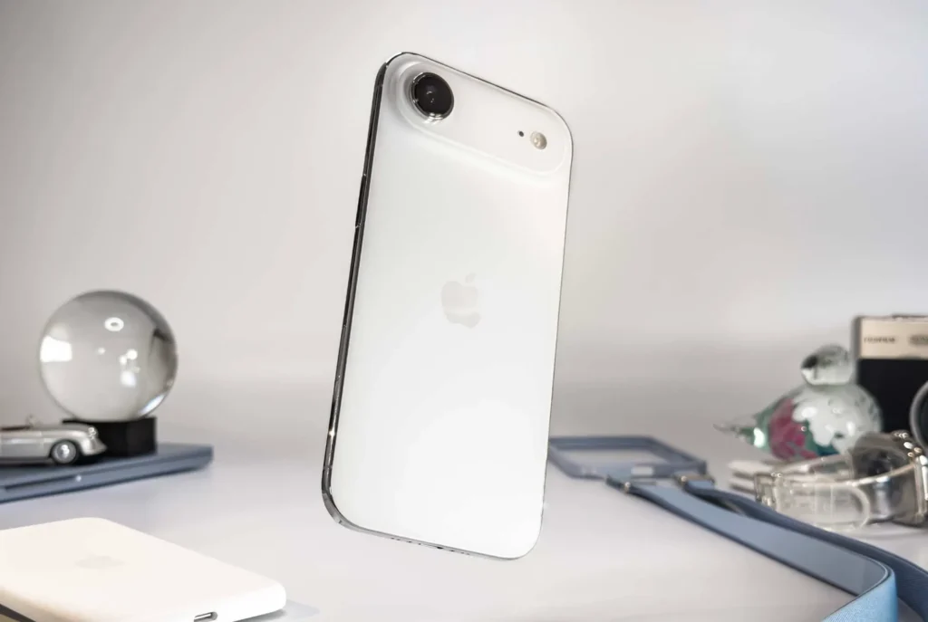 iPhone Air smartfoning afzalligi nimada / Foto: Palach