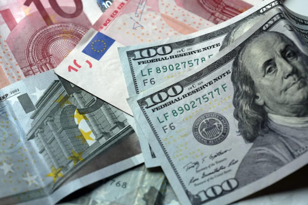 dollar, euro