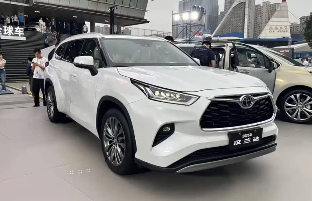 Toyota Highlander 2026 savdoga chiqdi / Foto: Autohome