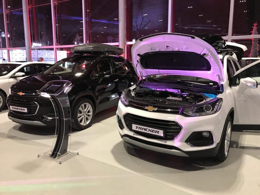 Автосалон