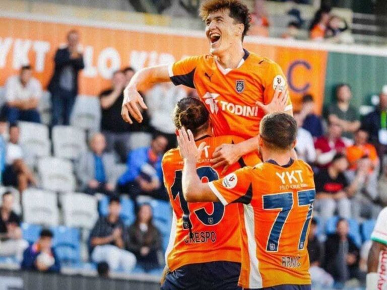 Shomurodov Turkiya Superligasining tur ramziy jamoasidan joy oldi