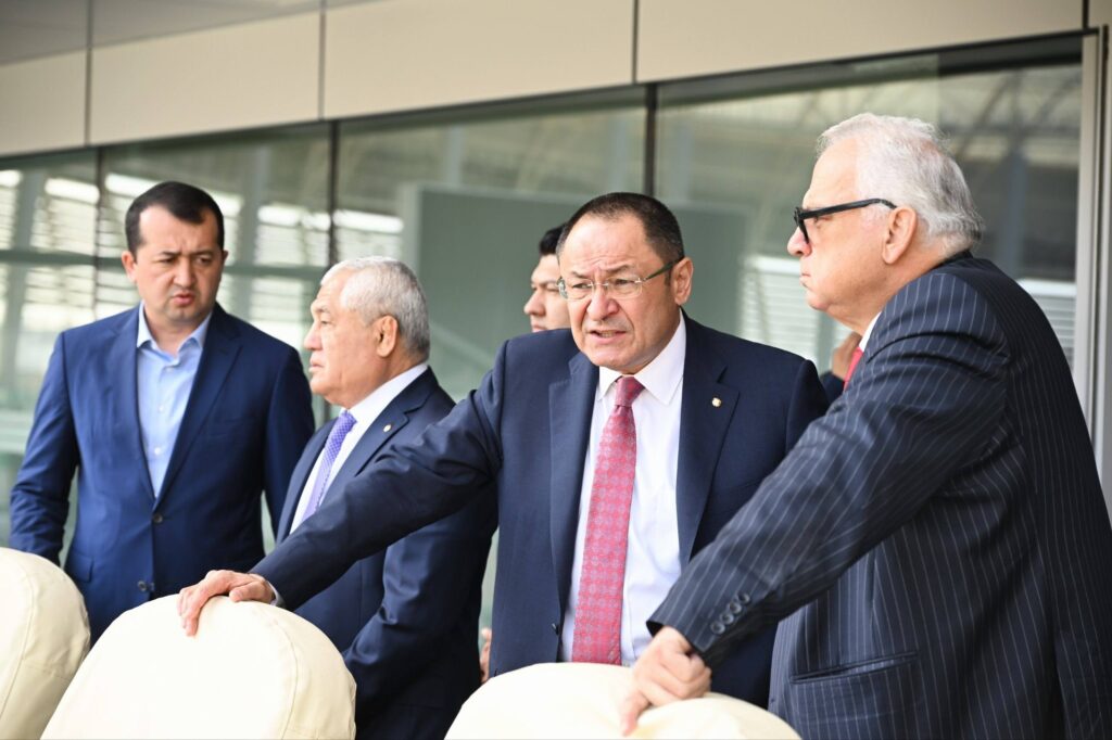 UWW Prezidenti Nenad Lalovich Toshkentdagi Olimpiya shaharchasiga tashrif buyurdi / Foto: MOQ
