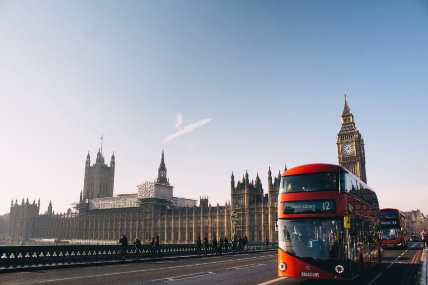 Britaniya Xitoy elchixonasi binosi josuslik markaziga aylanishidan xavotirda