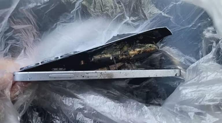 Janubiy Koreyada Samsung Galaxy S25+ o‘z-o‘zidan yonib ketdi